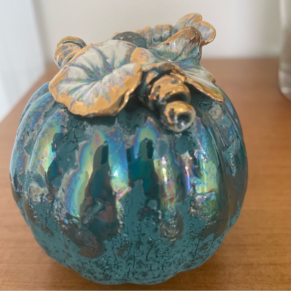 Exquisite ceramic gourd
